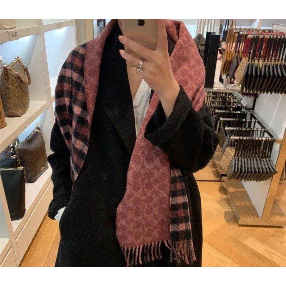 *預訂貨: 約12月上旬*Coach Reversible Signature Gingham Print Muffler