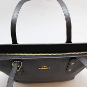 *預訂貨: 約12月下旬*Coach City Zip Tote in crossgarin leather