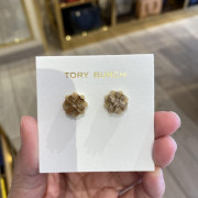 *預訂貨: 約3月底*Tory Burch 立體經典 Logo 花型底耳環