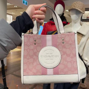 *預訂貨: 約6月上旬*Coach Dempsey Tote 22