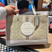 *預訂貨：約六月上旬*Coach Dempsey Tote 30 橫版