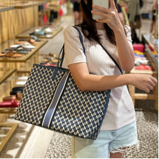 *預訂貨：約8月上旬*Tory Burch Geo Tote 極輕身大容量開口袋