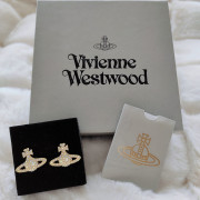 *預訂貨：約5月中旬*Vivienne Westwood 滿石耳環