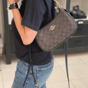 *預訂貨：約6月中旬*Coach Teri Shoulder Bag