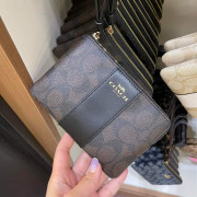 *預訂貨：約7月中旬*Coach Wristlet 