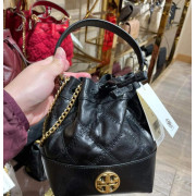 *預訂貨：約11月上旬*Tory Burch Willa Mini Bucket